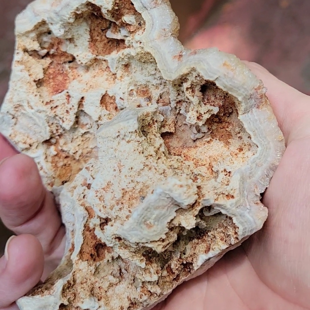 Druzy Quartz Crystal On Lace Agate - Picture 7 of 9